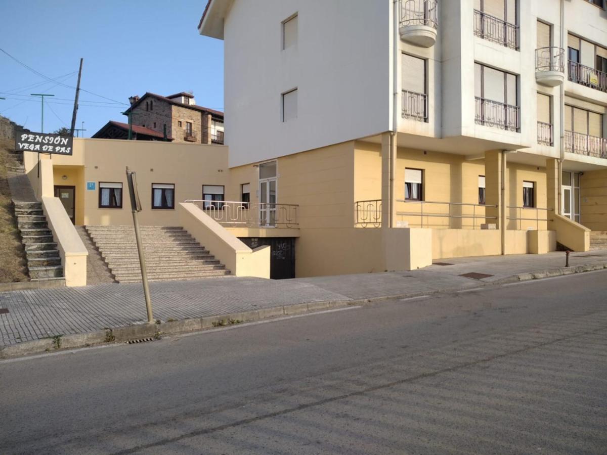 Pension Vega De Pas Comillas Exterior photo